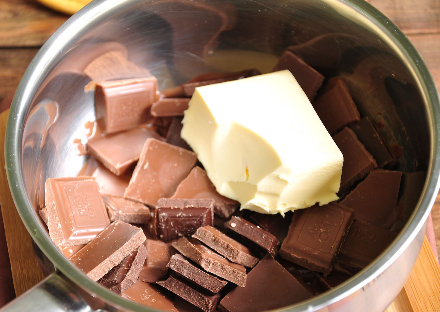 Преимущества и особенности сладких десертов с шоколадом и маслом
