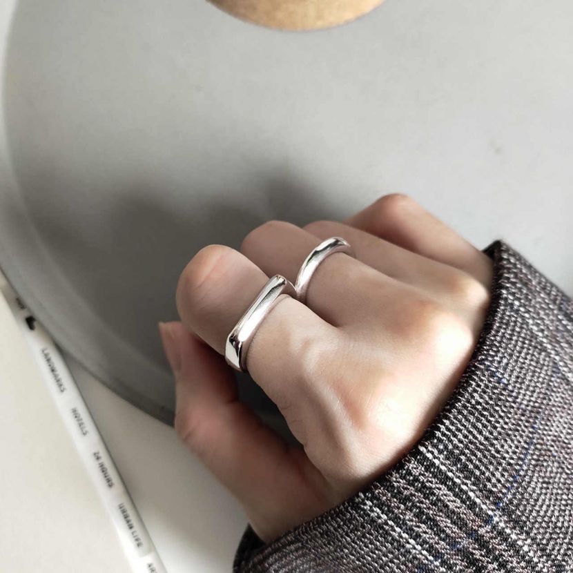 Значение кольца на большом пальце левой руки